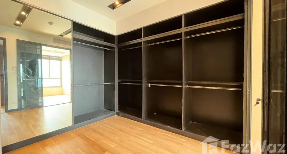 Condo en venta y en alquiler de 2 habitaciones en Yan Nawa, Bangkok