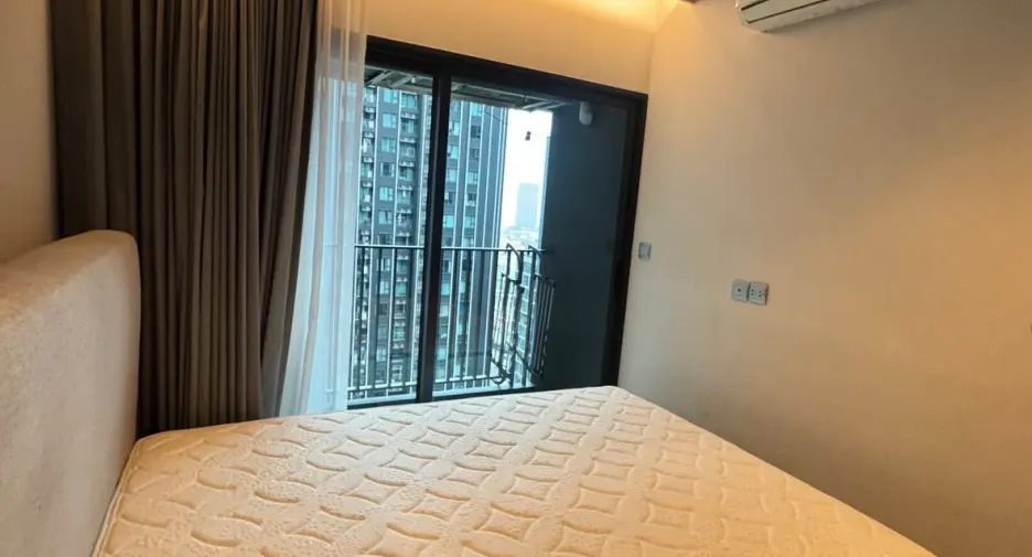 Condo en alquiler de 1 habitaciones en Huai Khwang, Bangkok