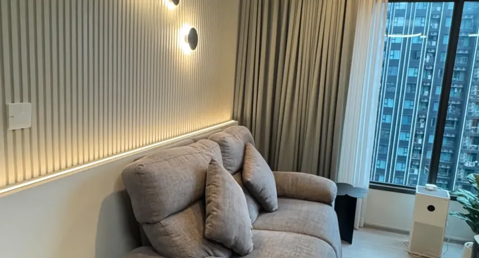 Condo en alquiler de 1 habitaciones en Huai Khwang, Bangkok