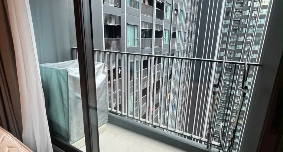 Condo en alquiler de 1 habitaciones en Huai Khwang, Bangkok