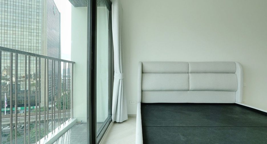 For rent 1 bed condo in Phaya Thai, Bangkok