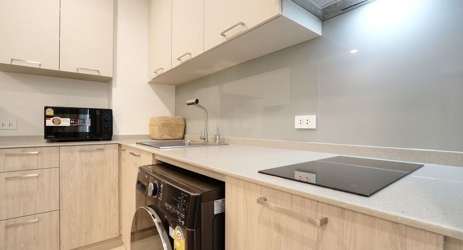 For rent 1 bed condo in Phaya Thai, Bangkok