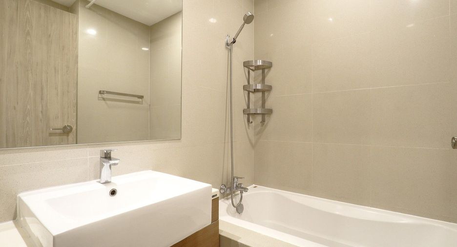 For rent 1 bed condo in Phaya Thai, Bangkok