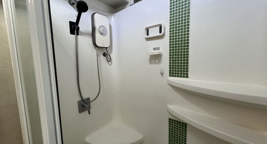 À vendre et à louer studio condo à Huai Khwang, Bangkok