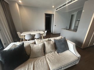 For rent 2 bedrooms condo in Bang Rak, Bangkok