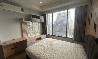 For rent 2 bedrooms condo in Bang Rak, Bangkok