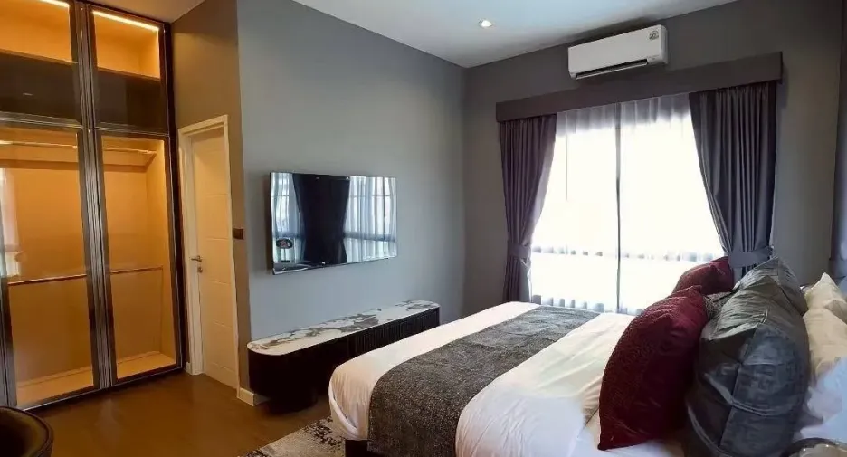 À louer 4 chambres maison à Bang Phli, Samut Prakan