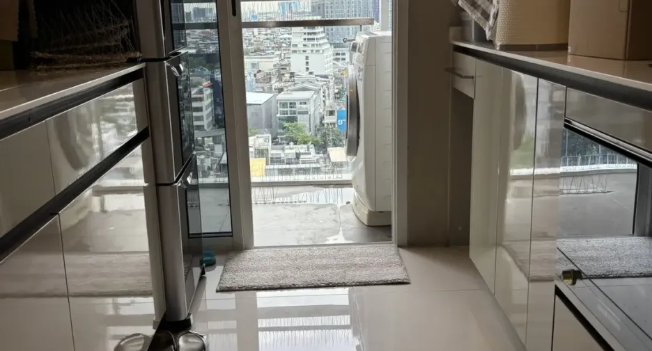 À vendre 1 chambre condo à Sathon, Bangkok