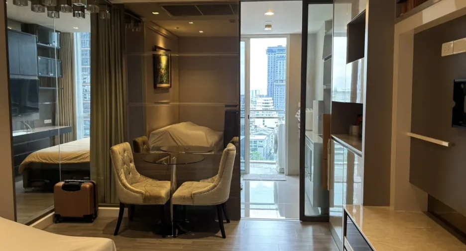 À vendre 1 chambre condo à Sathon, Bangkok