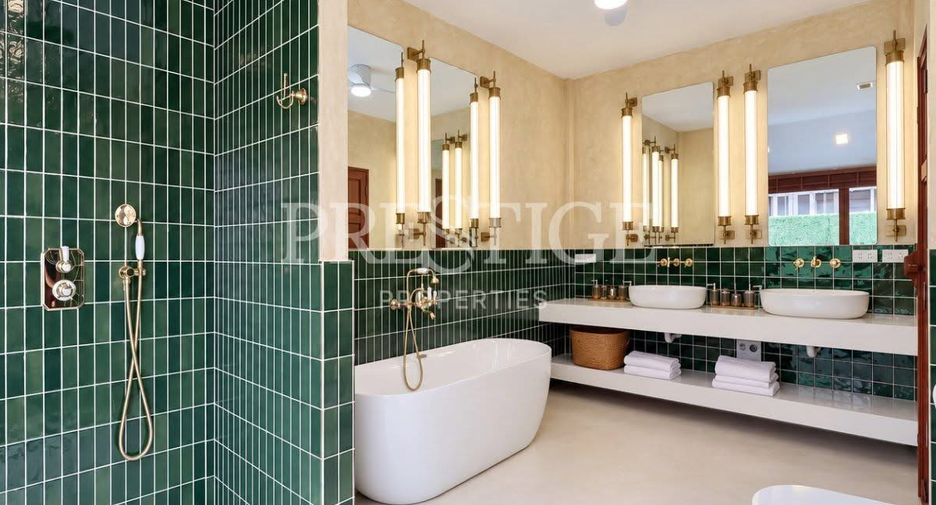 Casa en venta de 5 habitaciones en Bang Lamung, Chonburi