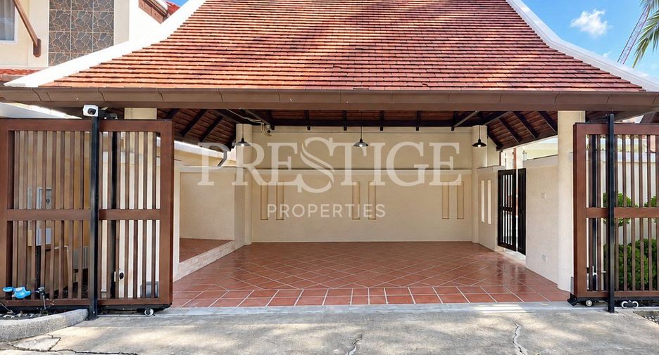 Casa en venta de 5 habitaciones en Bang Lamung, Chonburi