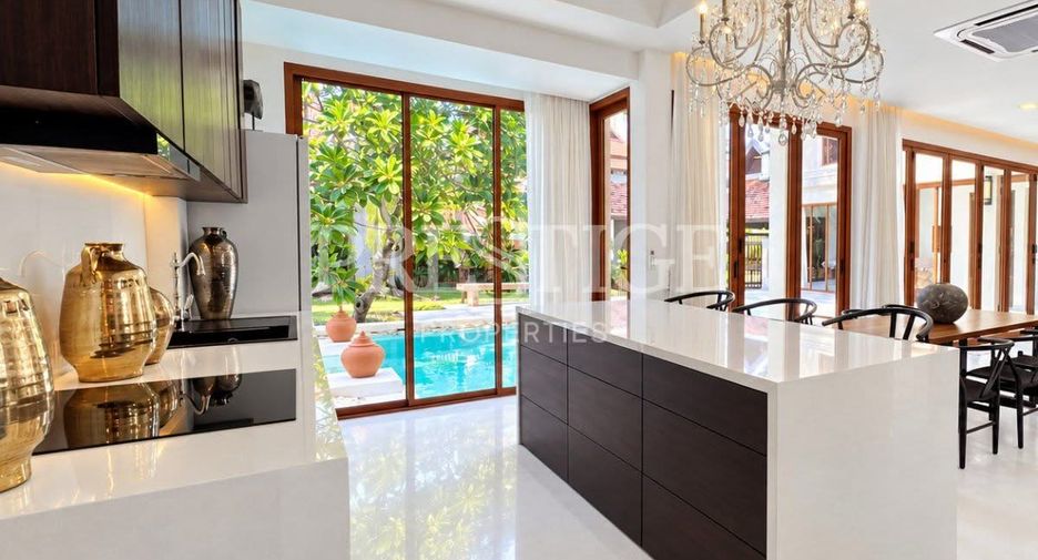 Casa en venta de 5 habitaciones en Bang Lamung, Chonburi