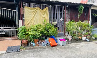 For sale 3 bedrooms house in Khlong Sam Wa, Bangkok