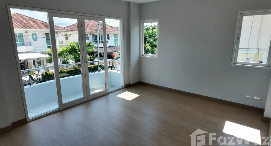 For sale 3 bedrooms house in Mueang Chiang Mai, Chiang Mai
