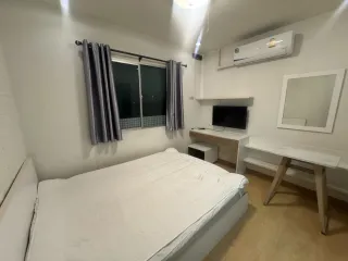 Wohnung zum Kauf mit 1 Zimmer in Bang Khun Thian, Bangkok