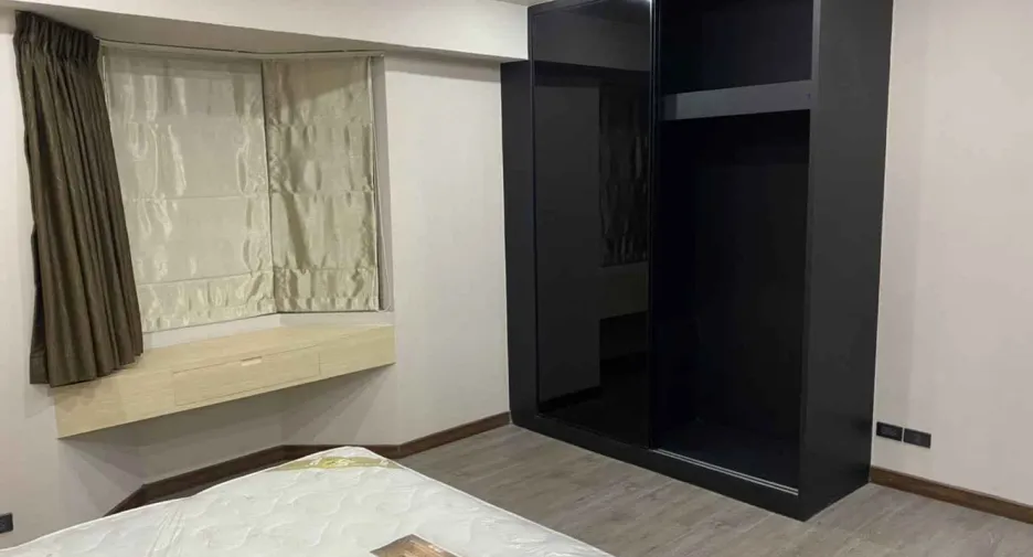 For rent 4 ベッドルーム condo in Watthana, Bangkok