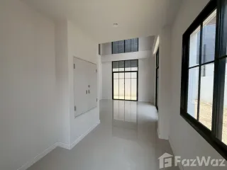 Haus zum Kauf mit 5 Zimmer in Bang Khen, Bangkok