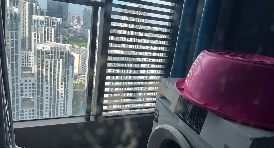 Wohnung zur Miete mit 2 Zimmer in Huai Khwang, Bangkok