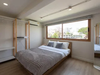 Reihenhaus zur Miete mit 4 Zimmer in Khlong Toei, Bangkok