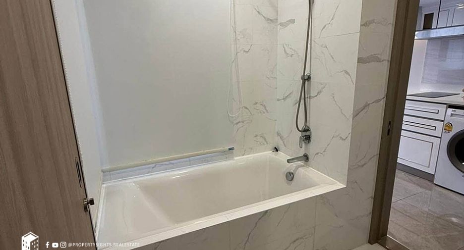For rent 1 bed condo in Watthana, Bangkok