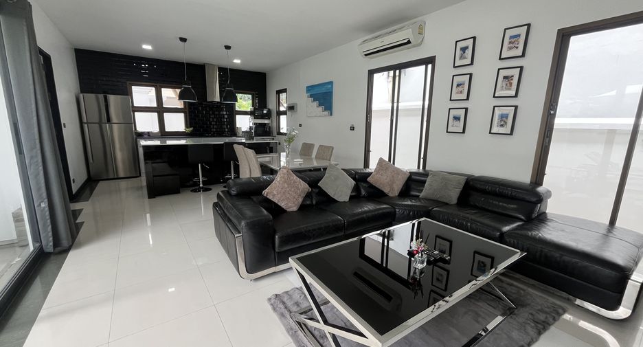 À louer 2 chambres villa à Mueang Phuket, Phuket