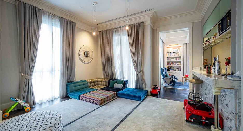 À louer 3 chambres condo à Pathum Wan, Bangkok