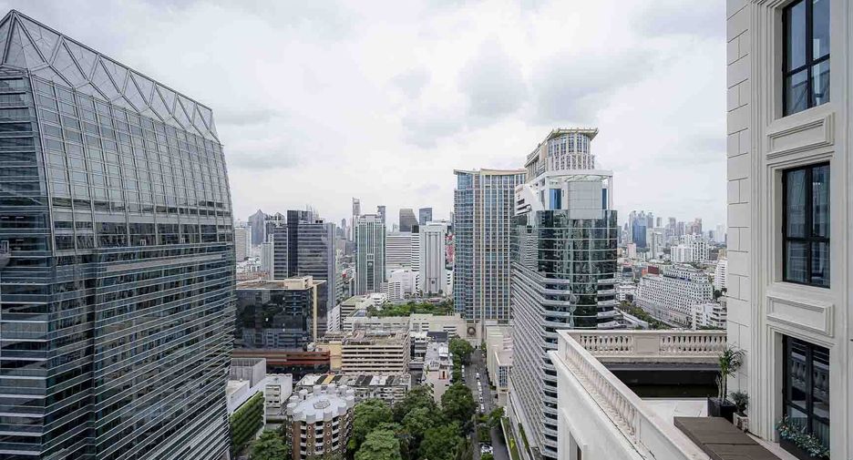 À louer 3 chambres condo à Pathum Wan, Bangkok