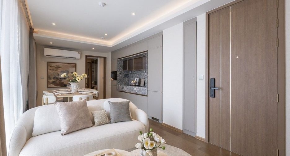 For rent 2 bedrooms condo in Khlong Toei, Bangkok