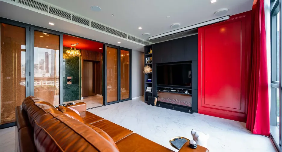 For sale and for rent 2 bedrooms condo in Watthana, Bangkok