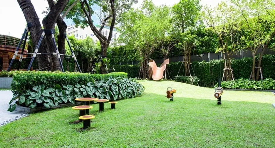For sale and for rent 2 bedrooms condo in Watthana, Bangkok