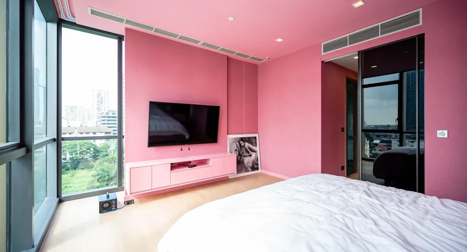 For sale and for rent 2 bedrooms condo in Watthana, Bangkok