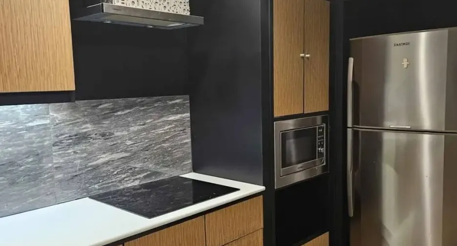 For sale 1 bed condo in Khlong Toei, Bangkok