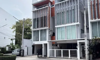 For rent 3 bedrooms townhouse in Mueang Rayong, Rayong