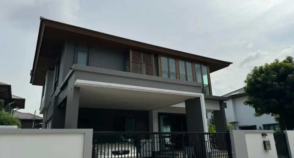 For rent 4 bedrooms house in Prawet, Bangkok
