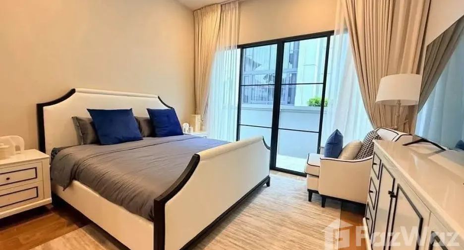 For sale and for rent 4 bedrooms house in Bang Kapi, Bangkok