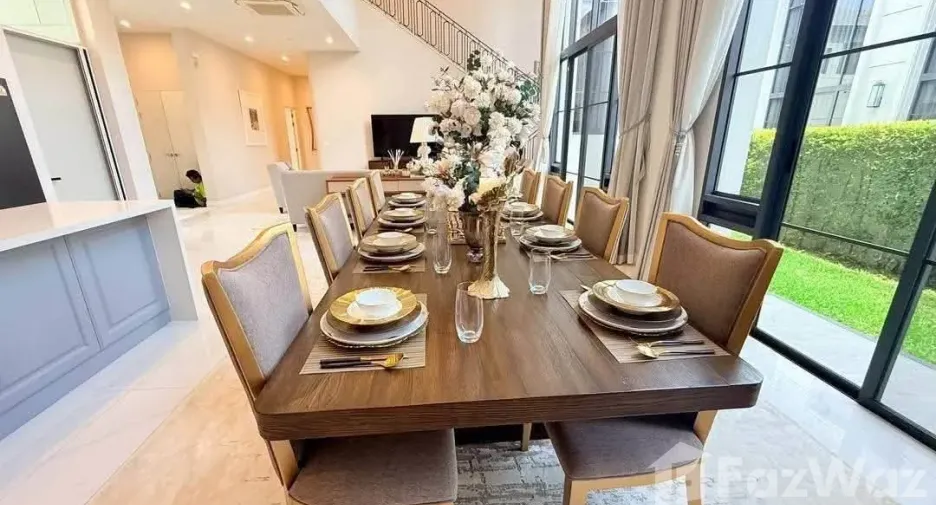 For sale and for rent 4 bedrooms house in Bang Kapi, Bangkok