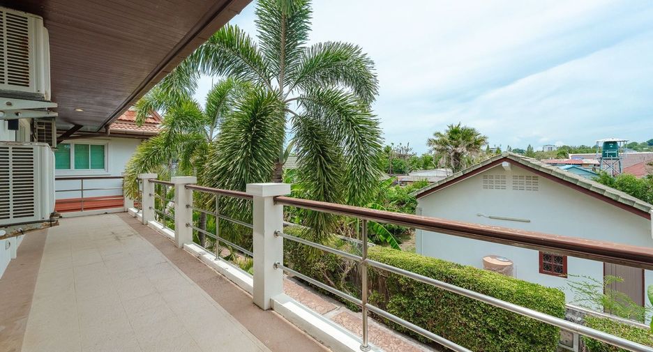 For sale 3 bedrooms villa in Mueang Phuket, Phuket