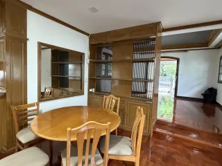 For rent 3 bedrooms house in Huai Khwang, Bangkok