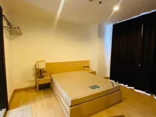 For rent studio condo in Huai Khwang, Bangkok