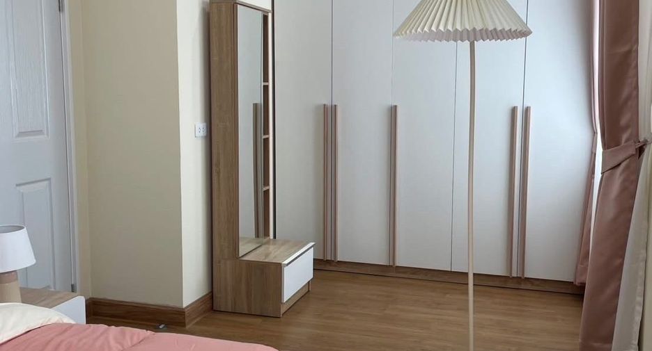 For rent 2 bedrooms townhouse in Mueang Chiang Mai, Chiang Mai