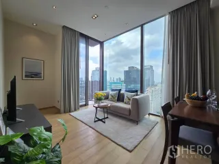 À louer 2 chambres condo à Pathum Wan, Bangkok