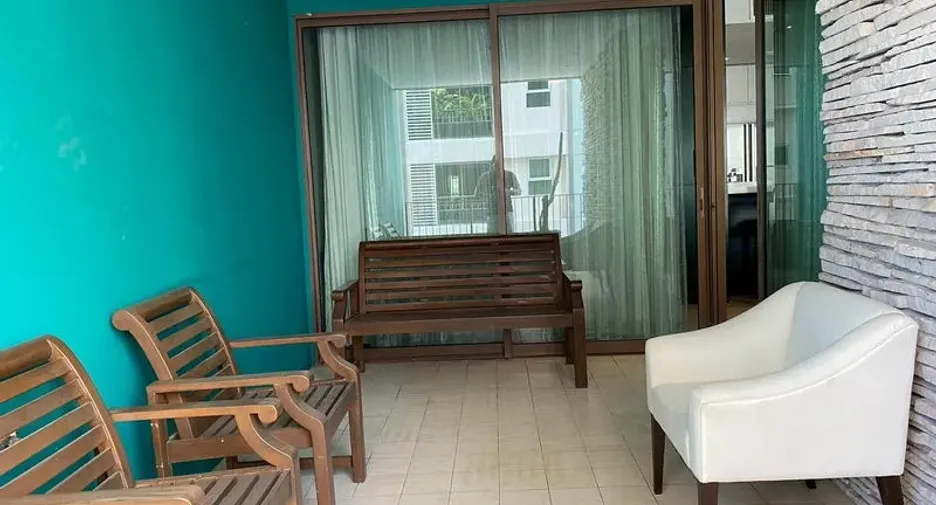 For rent 3 bedrooms condo in Khlong Toei, Bangkok