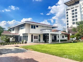 For rent 5 bedrooms office in Bang Na, Bangkok
