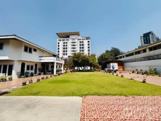 For rent 5 bedrooms office in Bang Na, Bangkok
