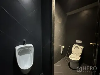 For rent retail Space in Phra Khanong, Bangkok