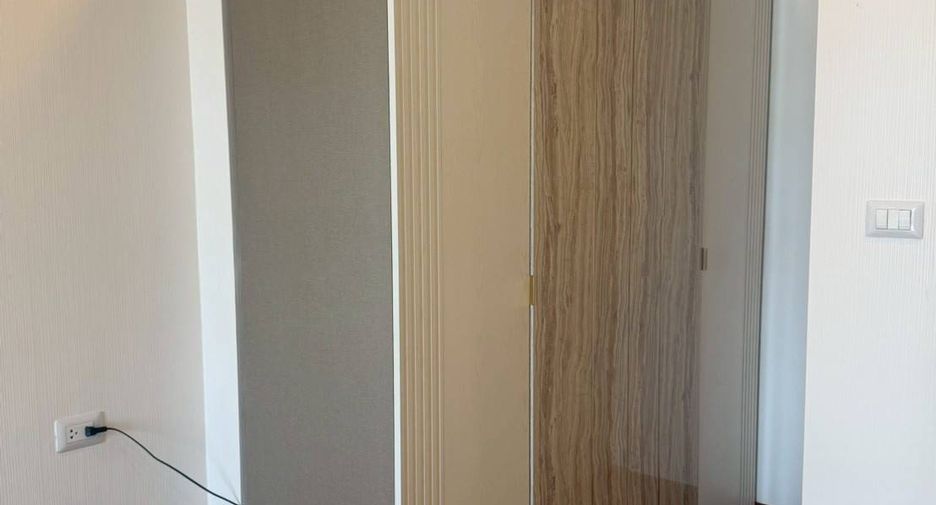 For rent and for sale 1 bed condo in Khlong San, Bangkok
