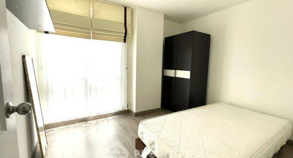 Condo en venta de 2 habitaciones en Phra Khanong, Bangkok