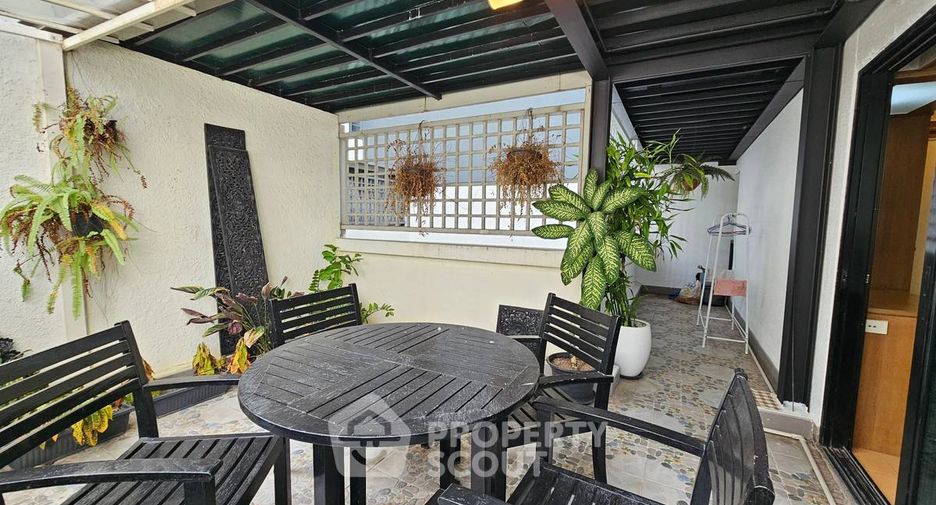 Condo en alquiler de 1 habitaciones en Sathon, Bangkok