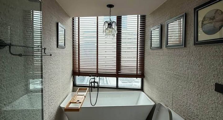 For rent 1 bed condo in Watthana, Bangkok