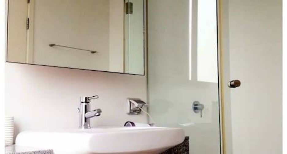 Wohnung zur Miete mit 2 Zimmer in Pathum Wan, Bangkok